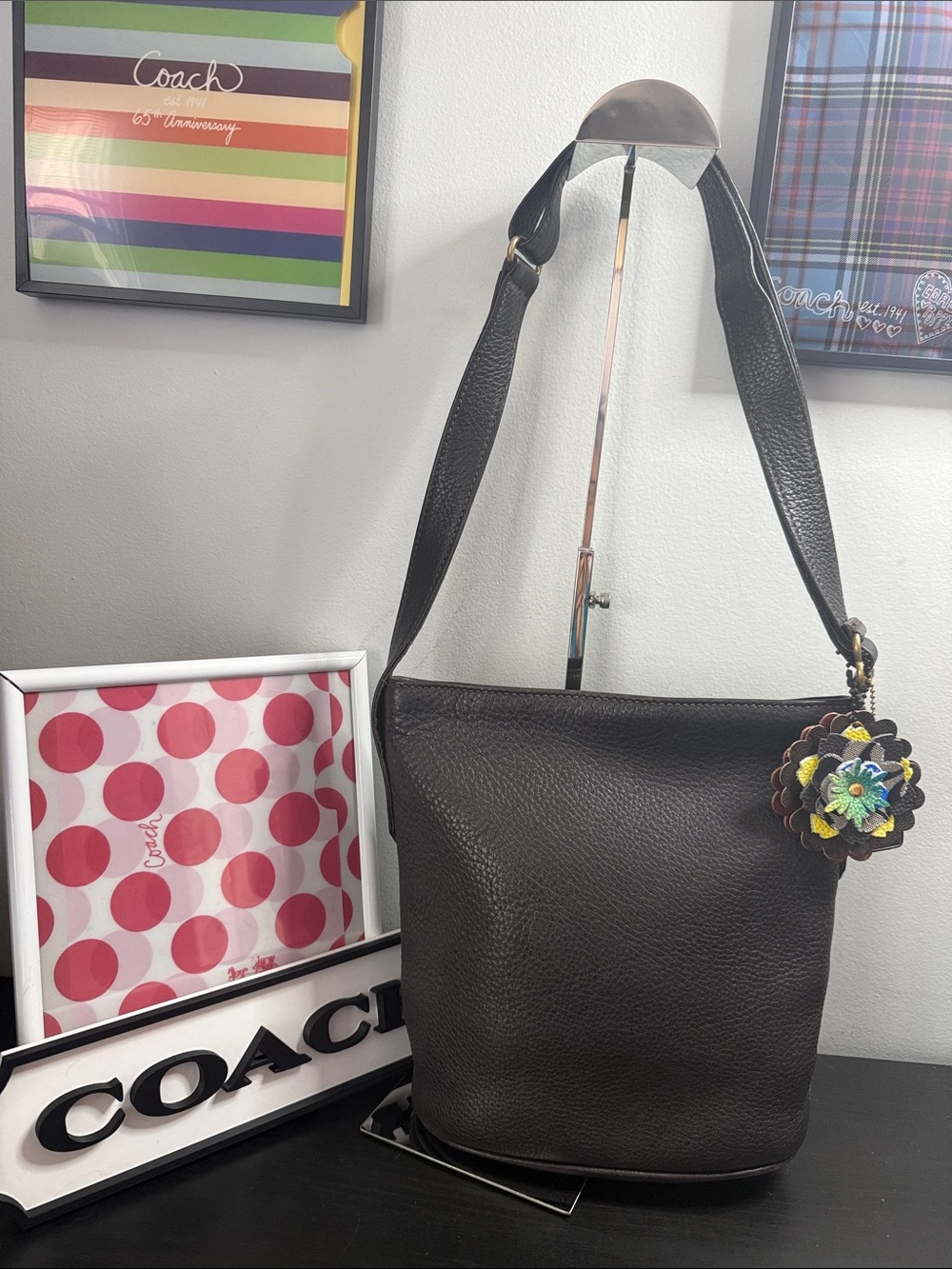 Coach 1997 Small Bucket Zip Natural Grain Bag in EUC